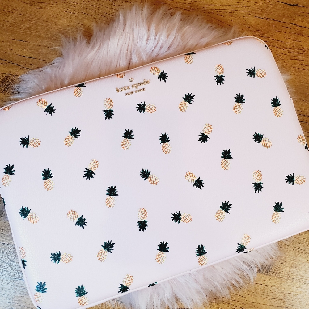 Kate spade pineapples universal laptop sleeve light pink nwt